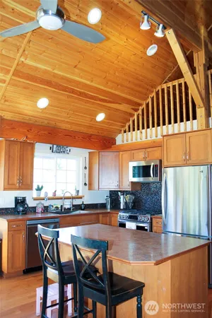$500,000 | 299 Vulcan Mountain Road, Curlew, WA 99118