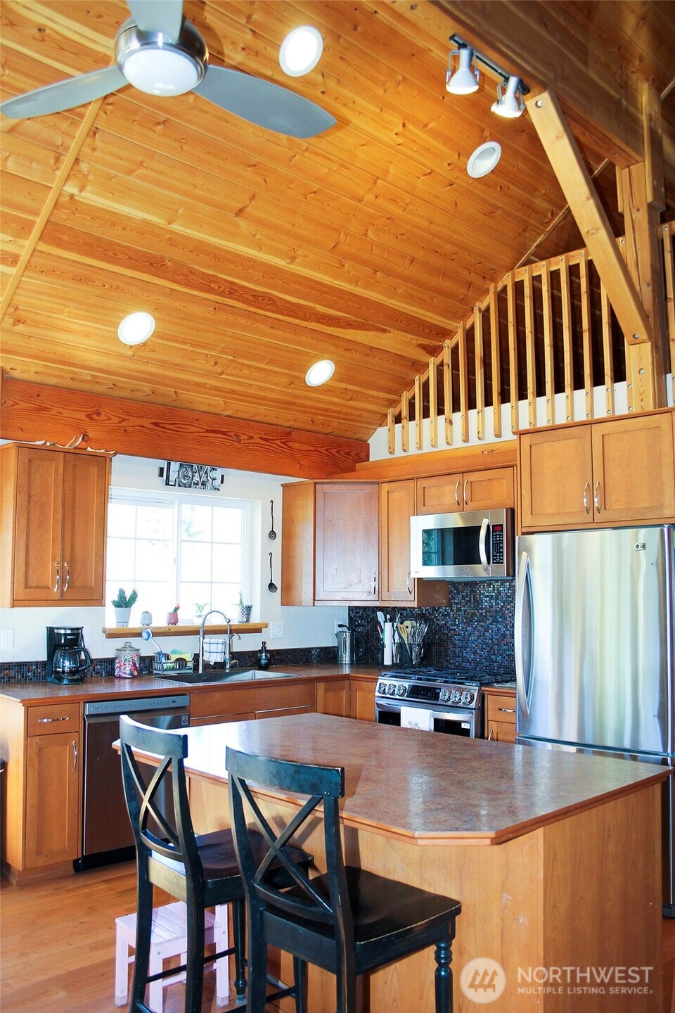 299 Vulcan Mountain Road Curlew, WA 99118 - Photo 4 of 40