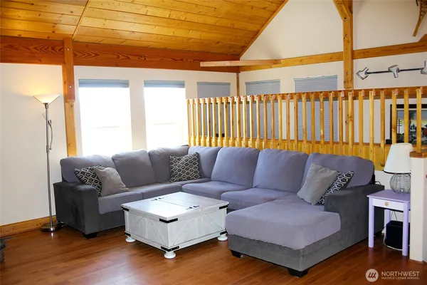 $500,000 | 299 Vulcan Mountain Road, Curlew, WA 99118