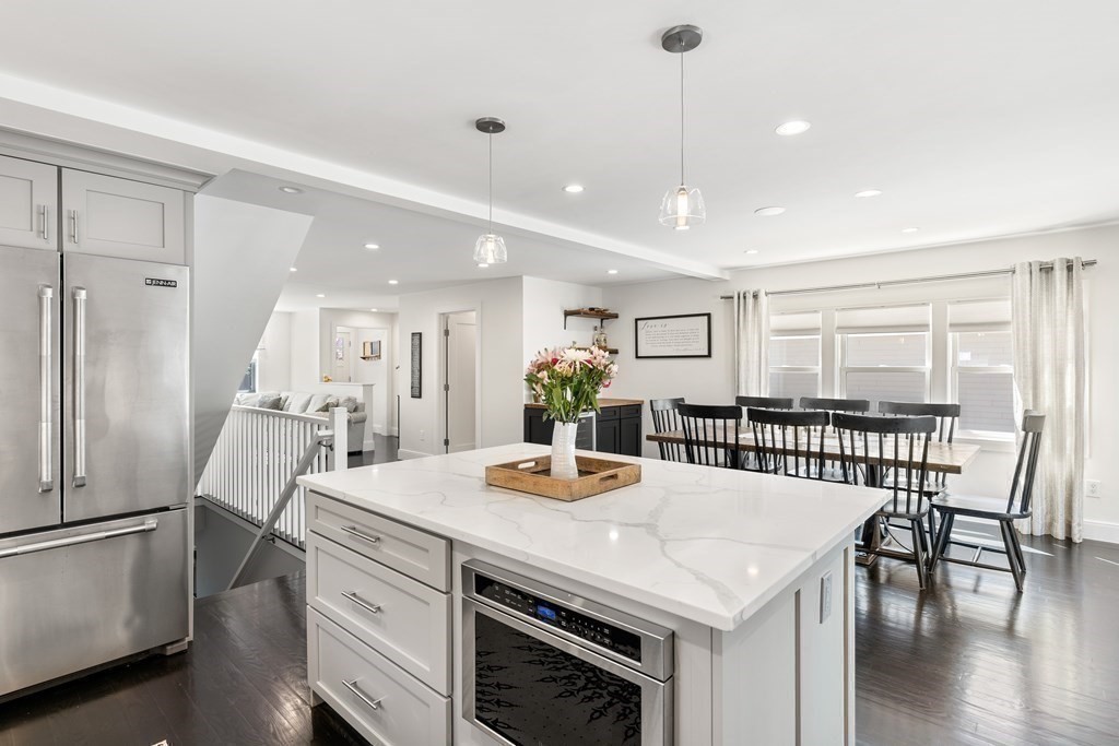 19 Sylvester Road Boston, MA 02122 - Photo 5 of 38 Gallery Image 5