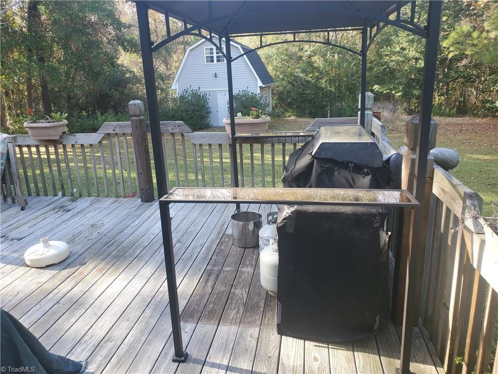 204 Rudder Lane Sneads Ferry, NC 28460 - Photo 37 of 39 Large Back Deck