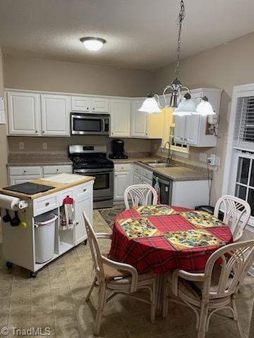 204 Rudder Lane Sneads Ferry, NC 28460 - Photo 10 of 39