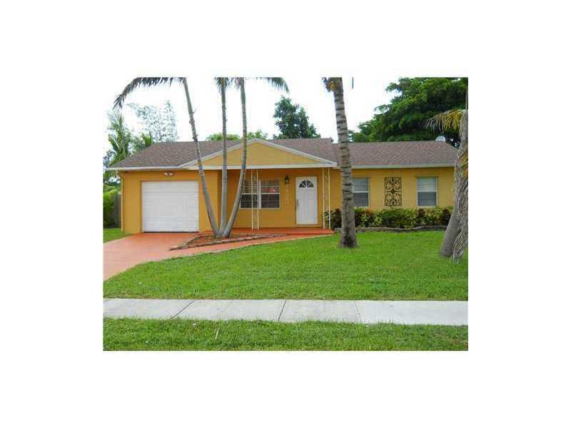 7925 Southwest 5th Street Pompano Beach, FL 33068 - Photo 1 of 9 Exterior Front