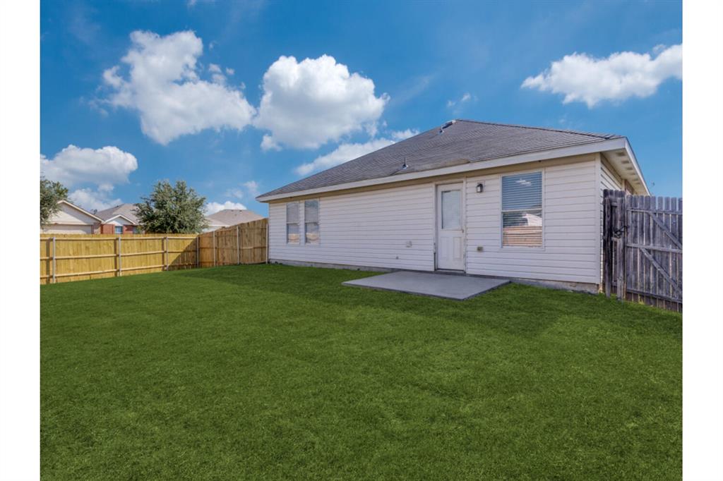 1609 Castle Ridge Road Fort Worth, TX 76140 - Photo 12 of 12 Gallery Image 12