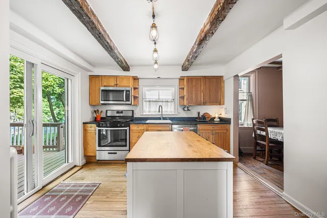 $465,000 | 60 Union Street, Montgomery, NY 12549