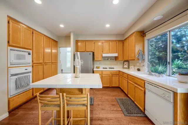 $1,699,000 | 12244 Arucauna Way, San Diego, CA 92129