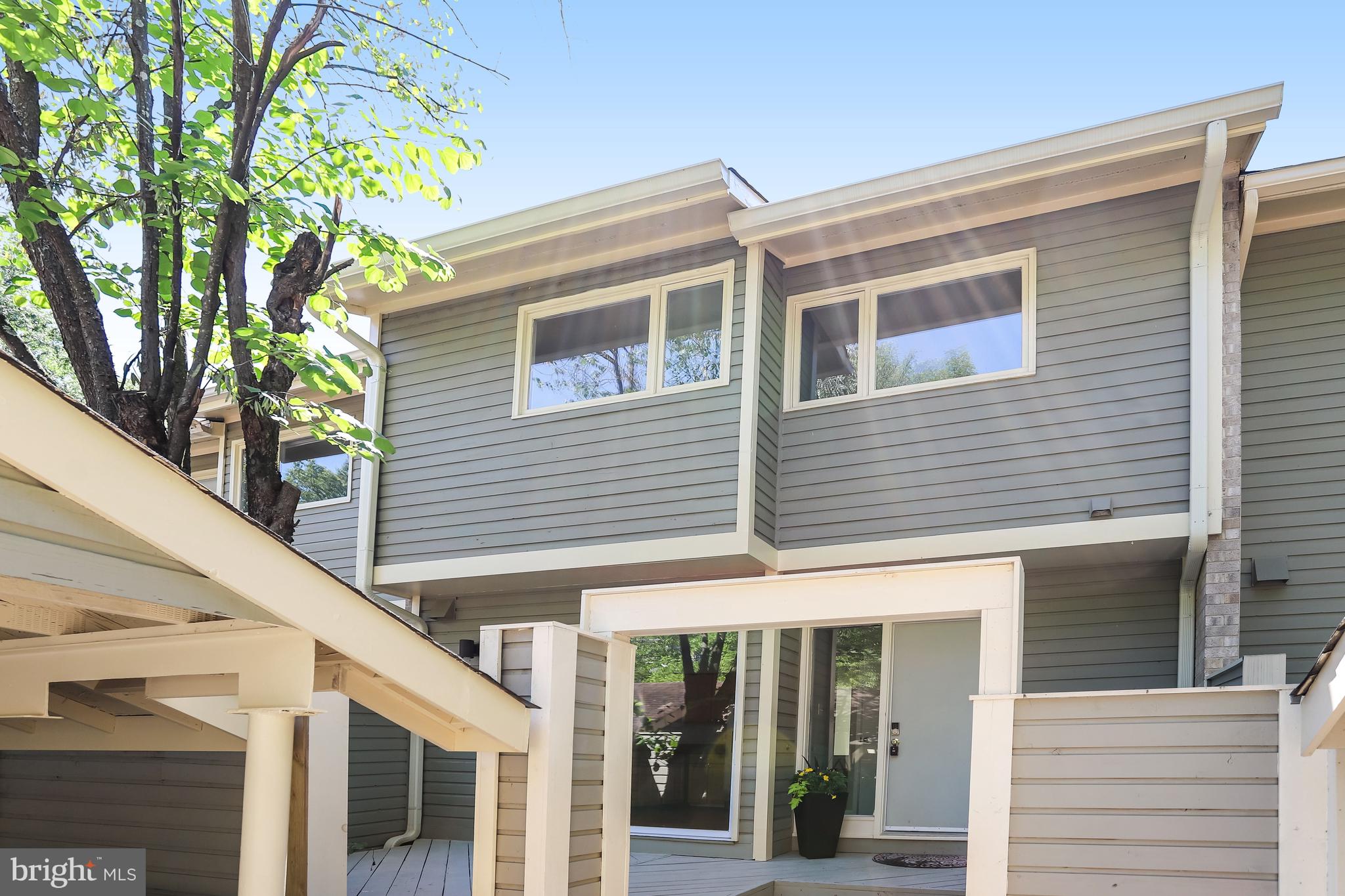 1953 Lakeport Way Reston, VA 20191 - Photo 55 of 60 a view of a house with a potted plant and floor