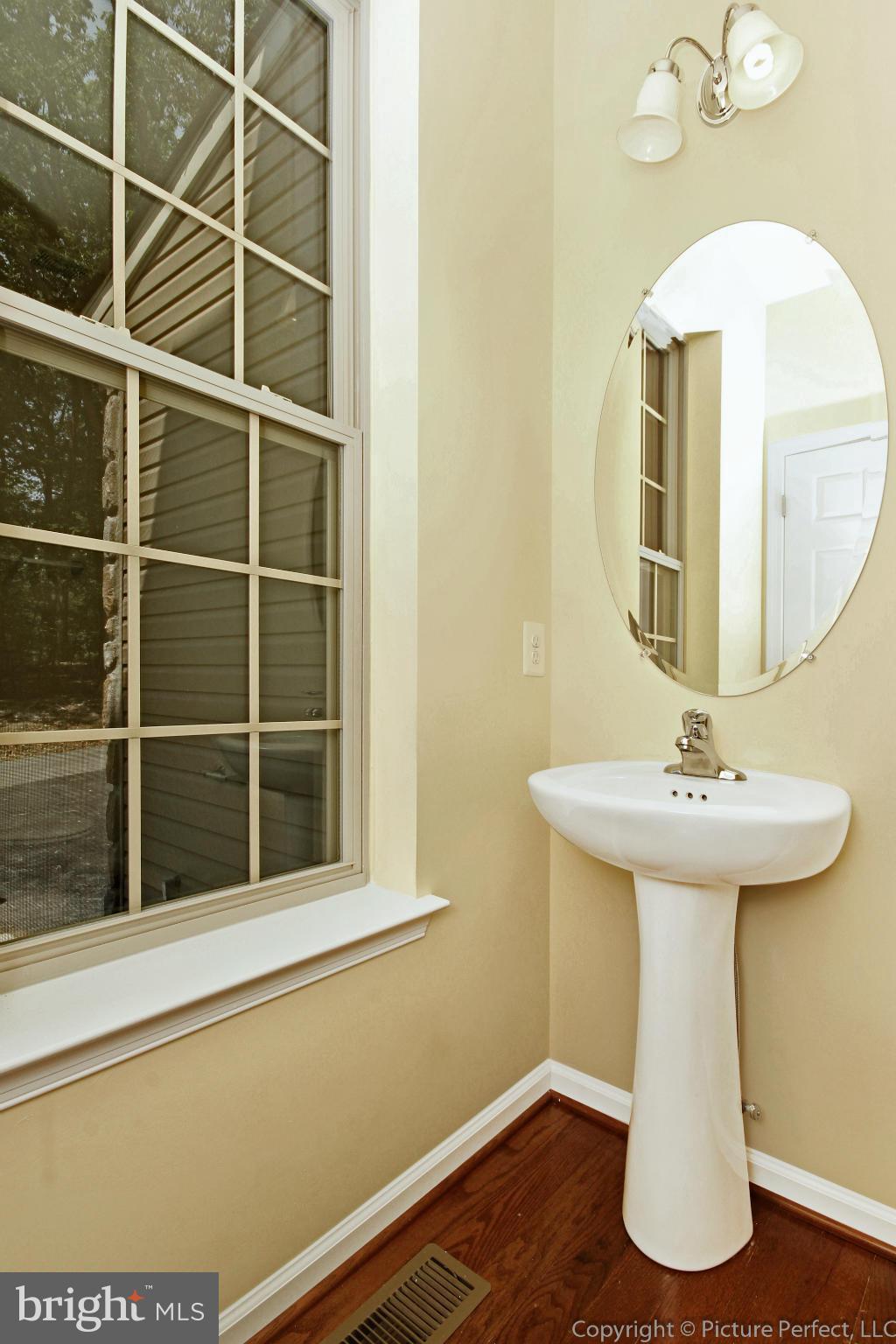 277 Ridgecrest Road New Market, MD 21774 - Photo 4 of 30 Bath