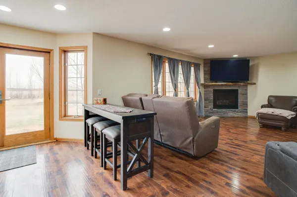 $625,000 | 10801 72nd Street South, Horace, ND 58047