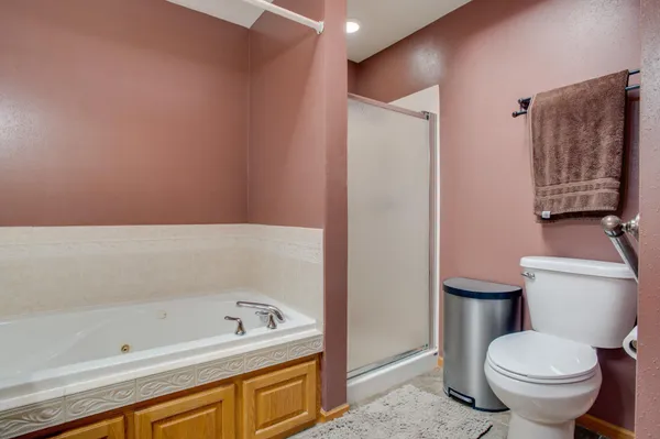 $625,000 | 10801 72nd Street South, Horace, ND 58047