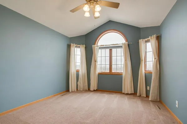 $625,000 | 10801 72nd Street South, Horace, ND 58047