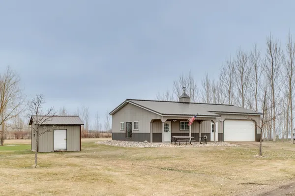$625,000 | 10801 72nd Street South, Horace, ND 58047