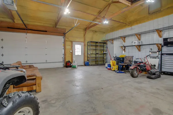 $625,000 | 10801 72nd Street South, Horace, ND 58047