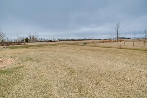 $625,000 | 10801 72nd Street South, Horace, ND 58047