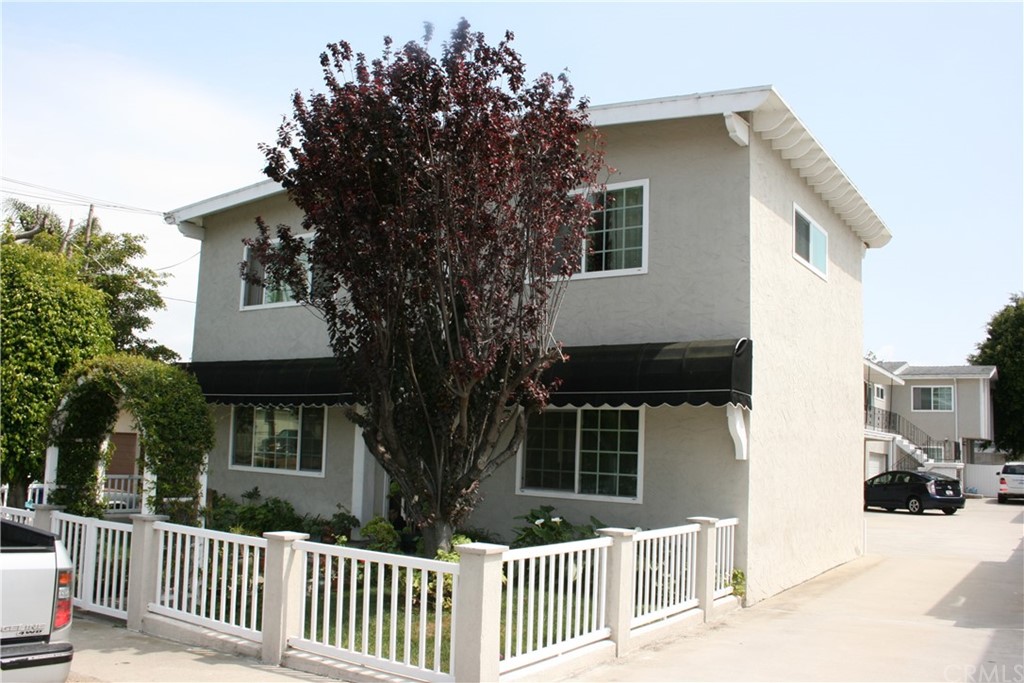 2308 Carnegie Lane, Unit B Redondo Beach, CA 90278 - Photo 2 of 18