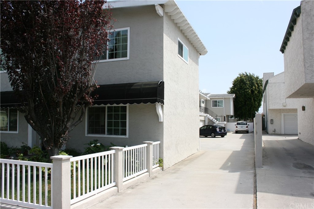 2308 Carnegie Lane, Unit B Redondo Beach, CA 90278 - Photo 5 of 18