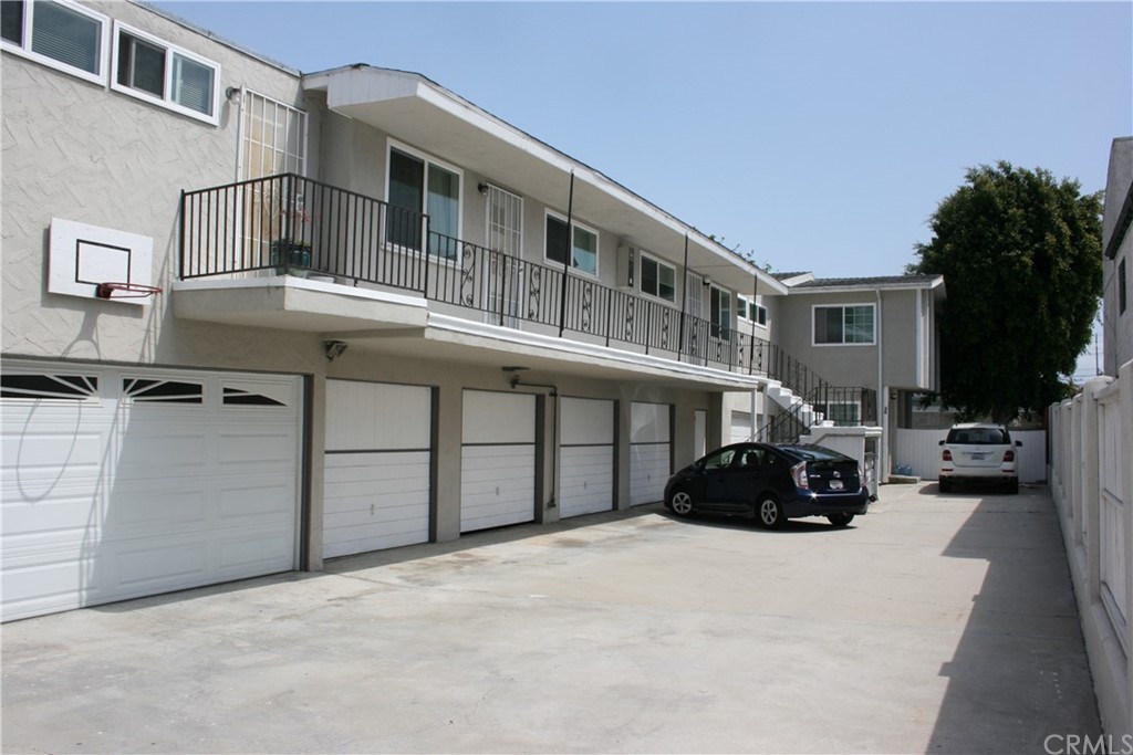 2308 Carnegie Lane, Unit B Redondo Beach, CA 90278 - Photo 6 of 18 2nd single garage door.
Entry for the studio is 1st door above the 2 garage
