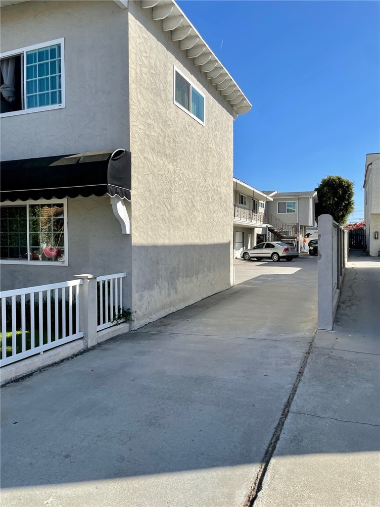 2308 Carnegie Lane, Unit B Redondo Beach, CA 90278 - Photo 10 of 18