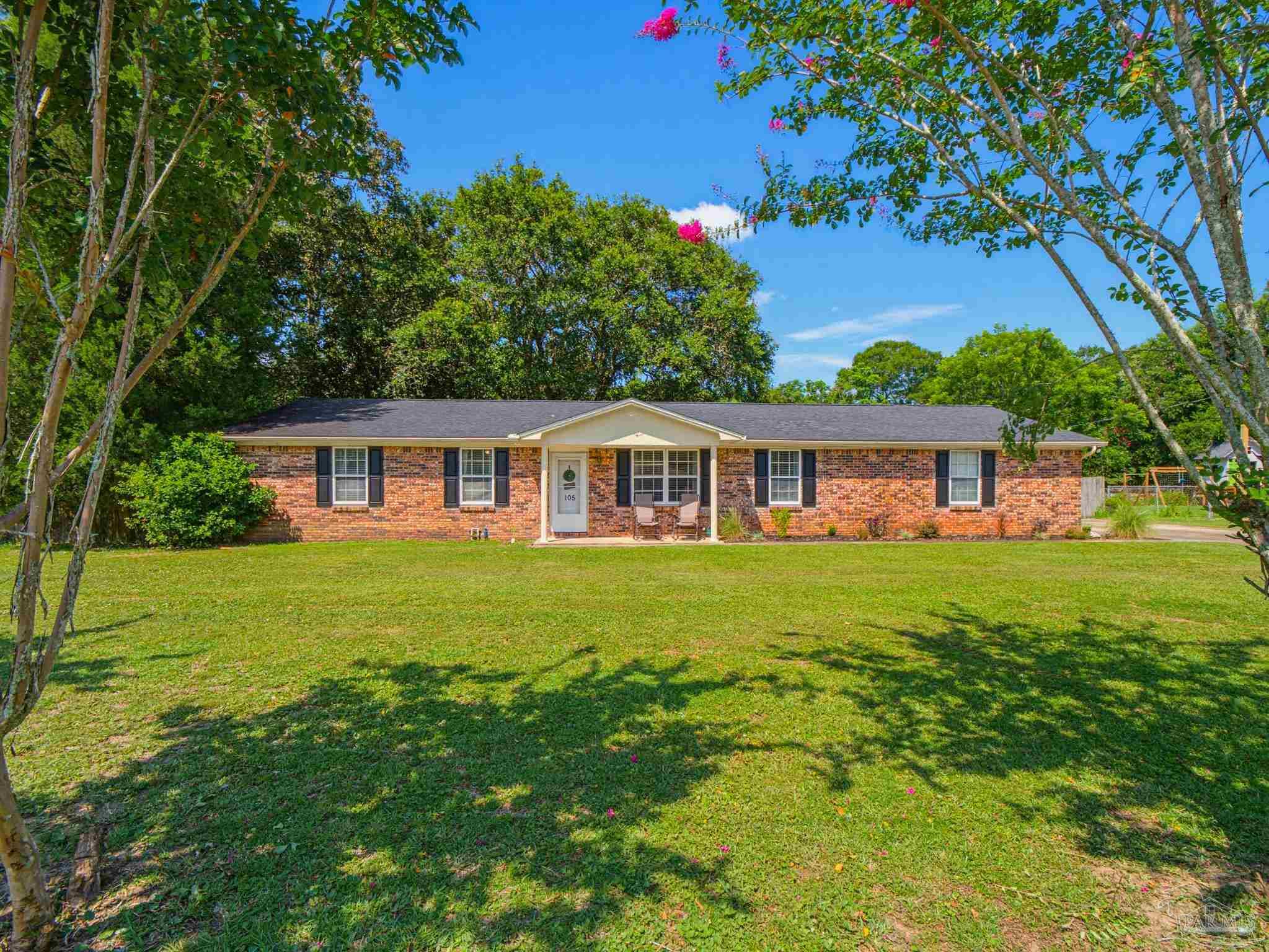 105 Beland Road Pensacola, FL 32534 - Photo 2 of 61