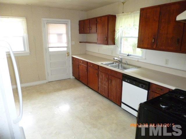 1103 Southerlund Road Garner, NC 27529 - Photo 3 of 25