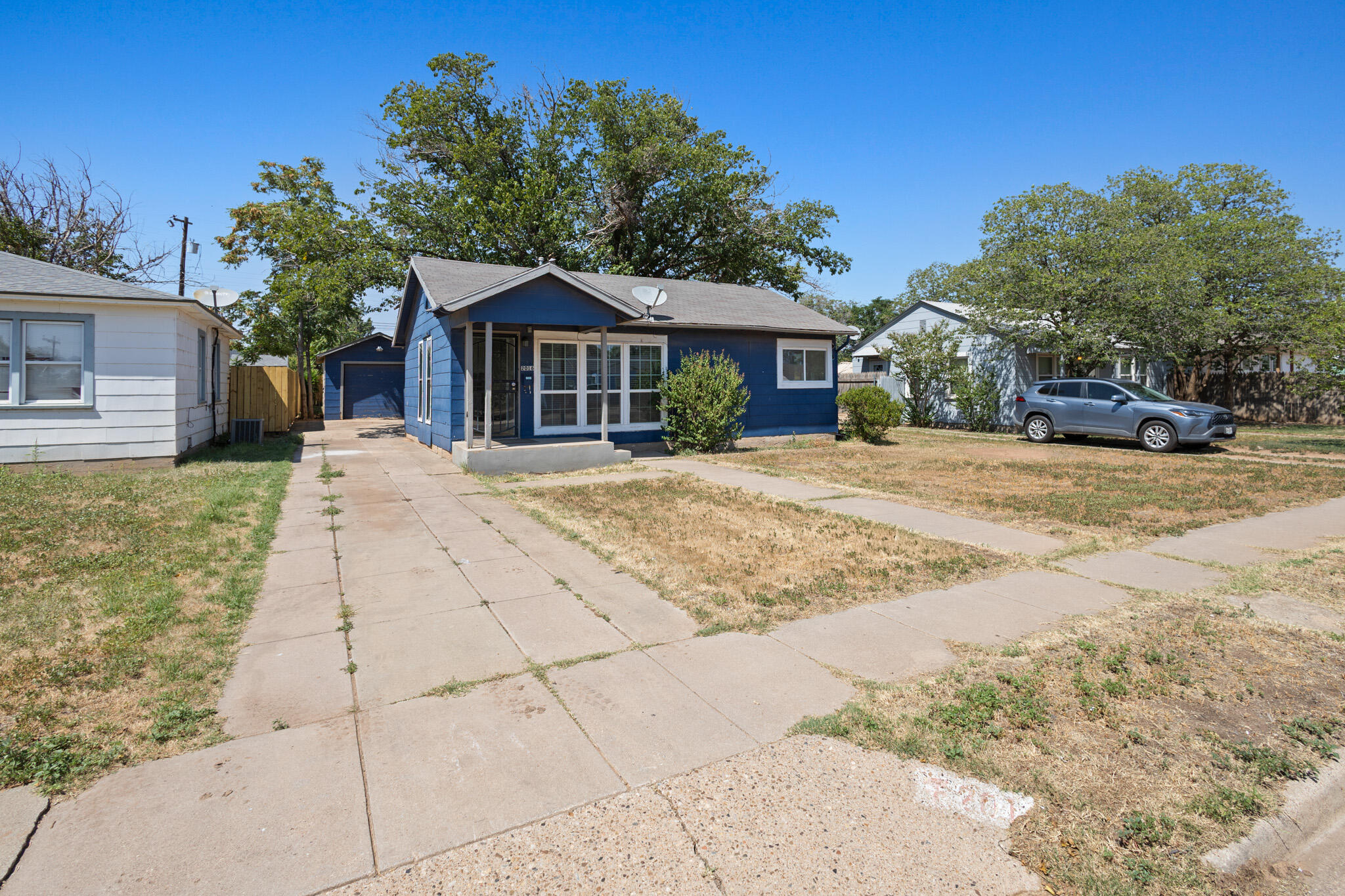 2016 39th Street Lubbock, TX 79412 - Photo 3 of 20 IMG_9267