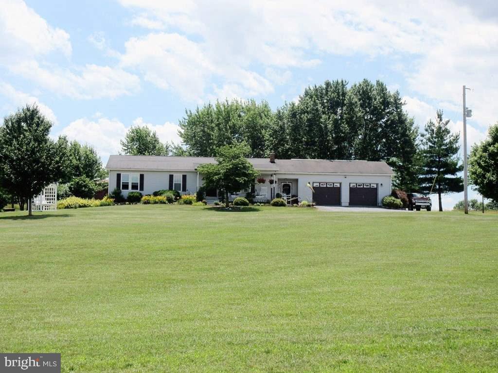 894 Beecherstown Road Biglerville, PA 17307 - Photo 3 of 30