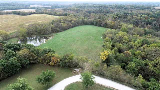 $10,000 | 2 Private Drive 3394 Drive, Savannah, MO 64485