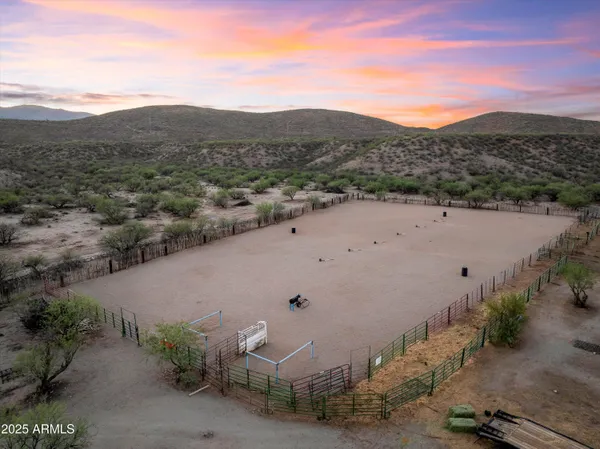 $960,000 | 440 West Cimmaron Lane, Benson, AZ 85602
