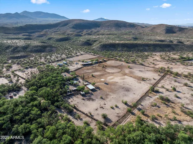 $1,200,000 | 440 West Cimmaron Lane, Benson, AZ 85602