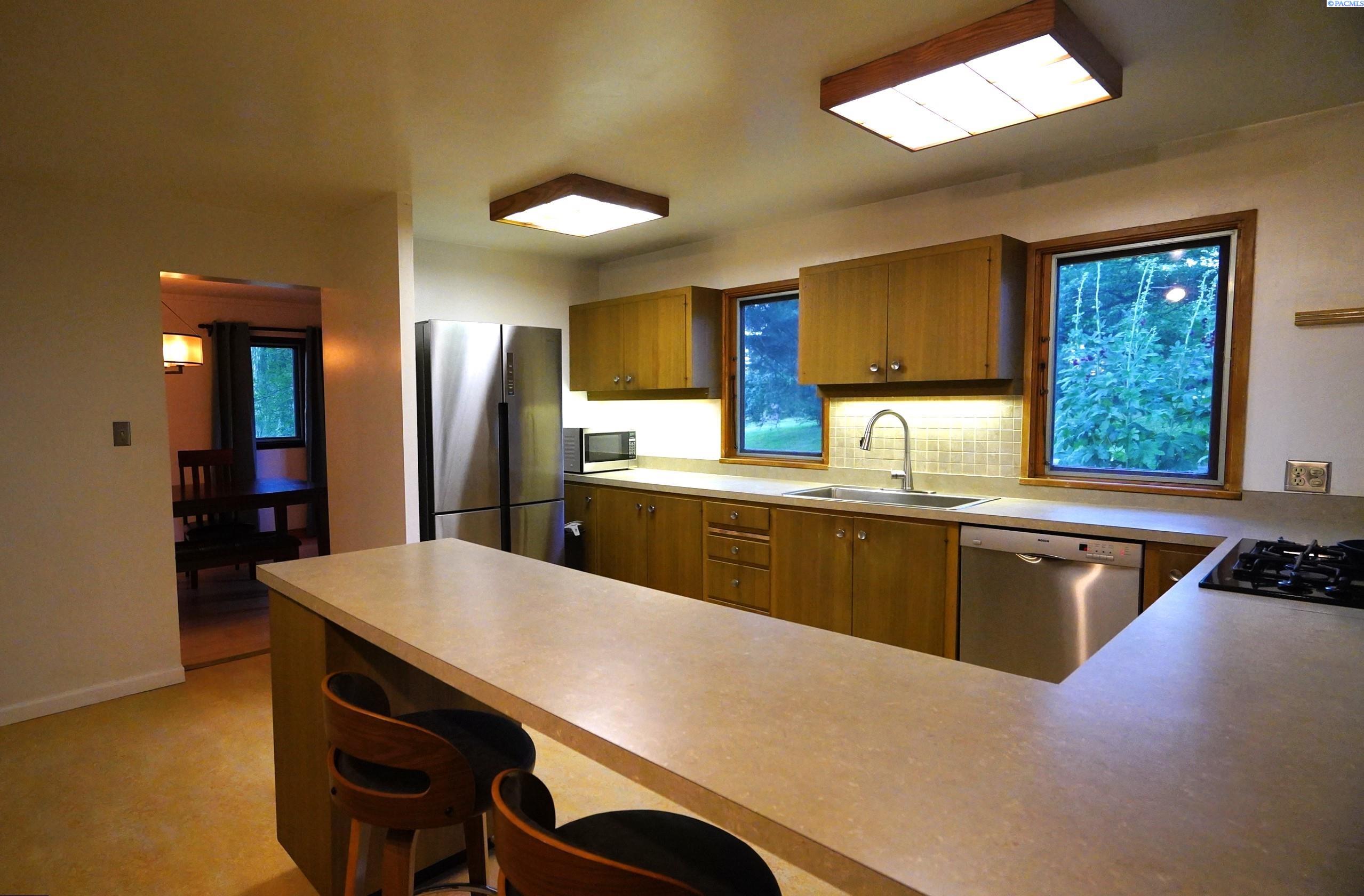 625 Southeast Side Street Pullman, WA 99163 - Photo 10 of 46 Gallery Image 10