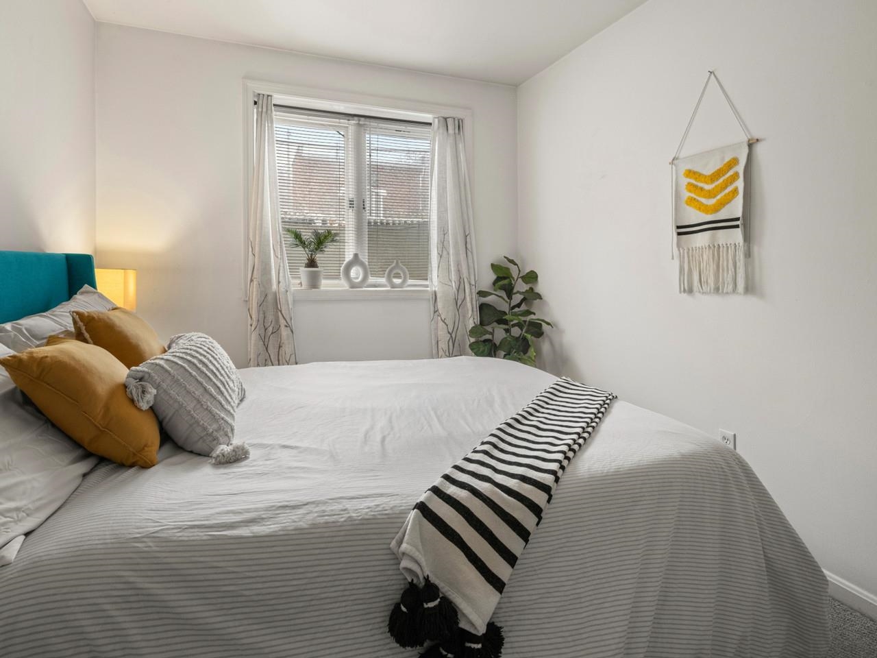 337 College Street, Unit 6 Burlington, VT 05401 - Photo 20 of 35