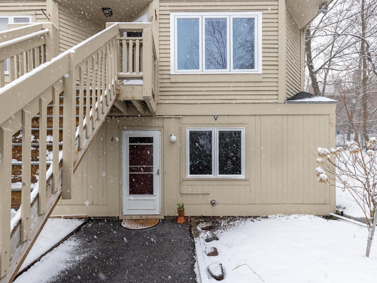 337 College Street, Unit 6 Burlington, VT 05401 - Photo 2 of 35