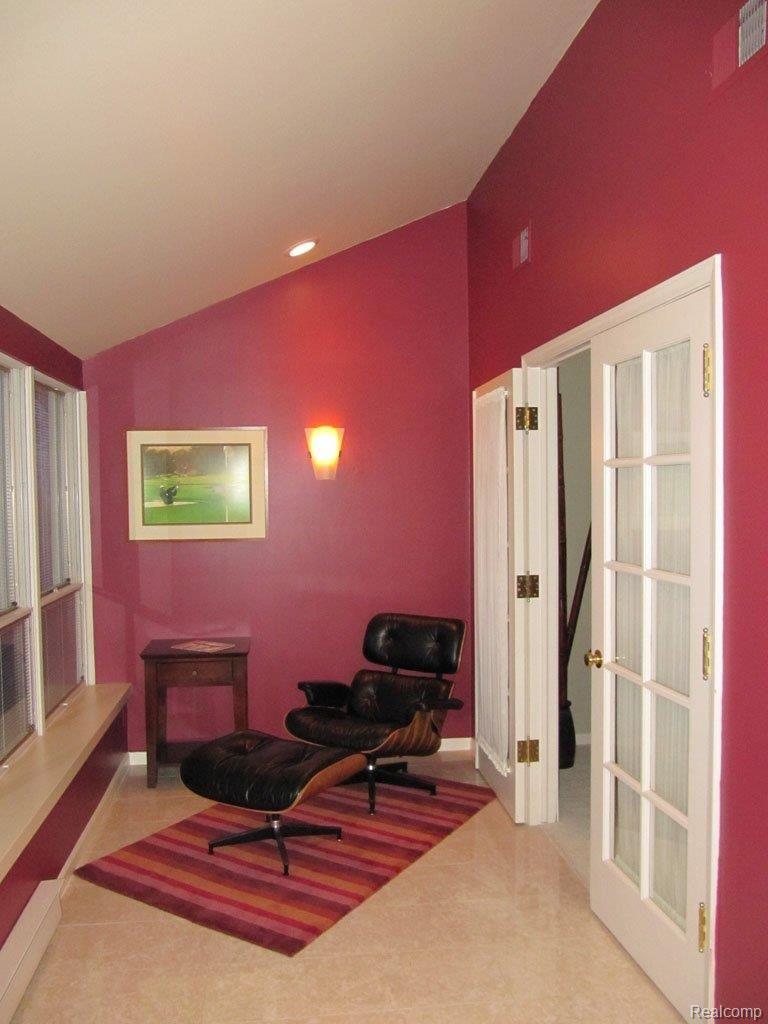 875 GreenView Court, Unit 59 Rochester, MI 48307 - Photo 8 of 12 office