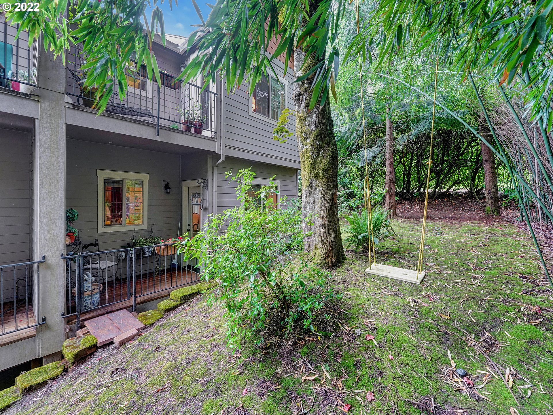 12868 Boones Ferry Road Lake Oswego, OR 97035 - Photo 32 of 32 Yard