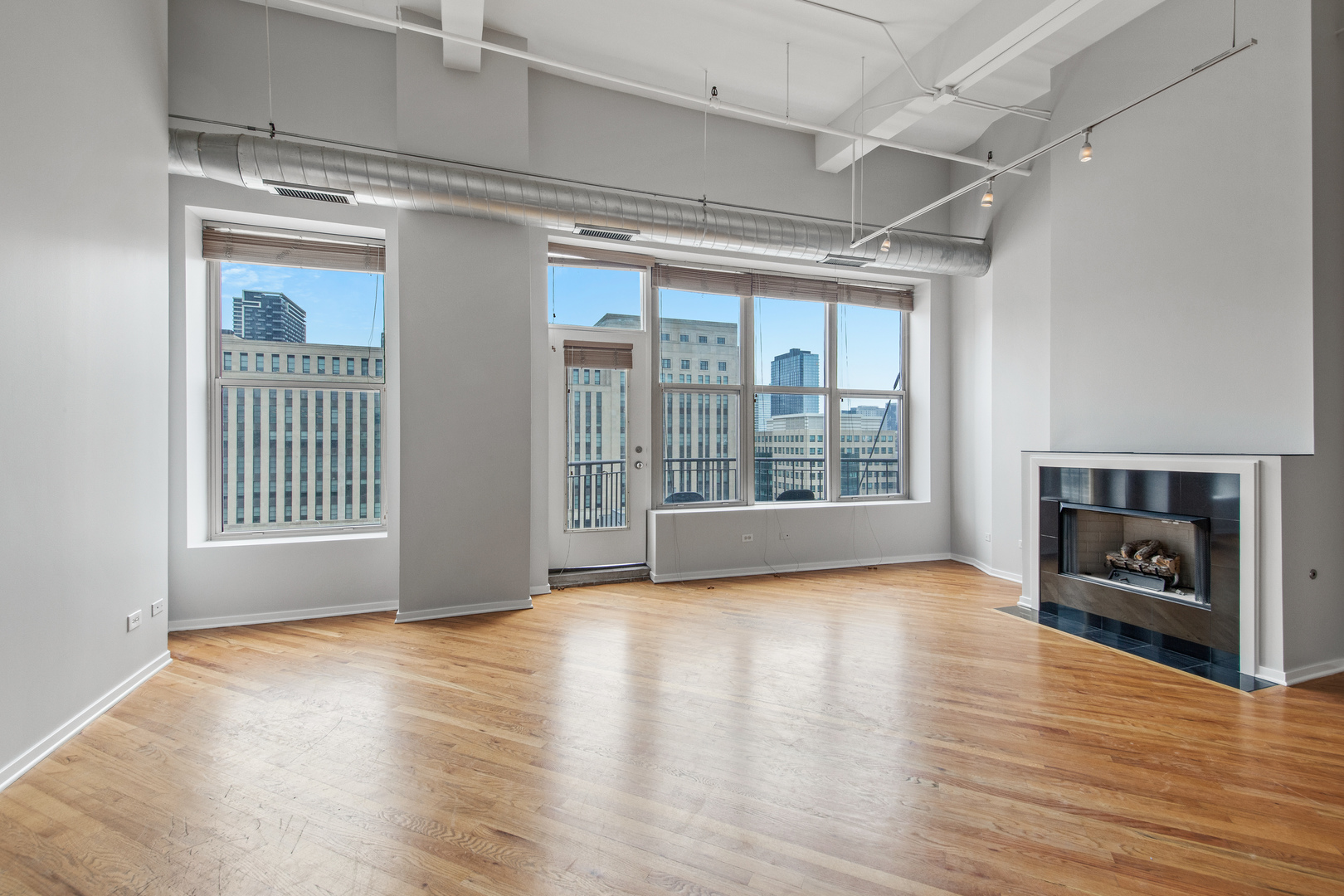 500 South Clinton Street, Unit 1002 Chicago, IL 60607 - Photo 2 of 23