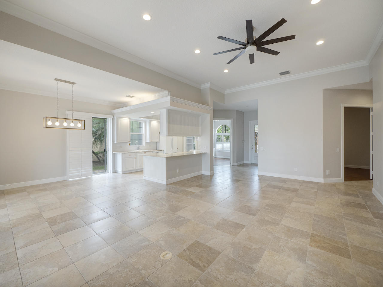 11378 Southwest Rockingham Drive Port St. Lucie, FL 34987 - Photo 5 of 83 Great room
