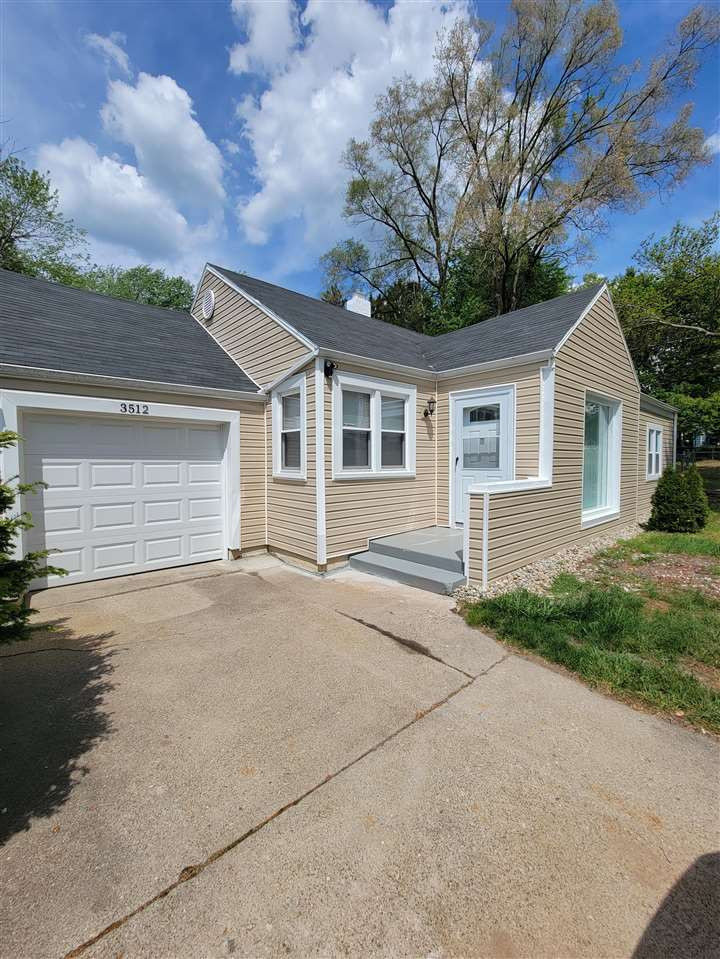 3512 Harding Road Jackson, MI 49203 - Photo 3 of 38 Photo 3