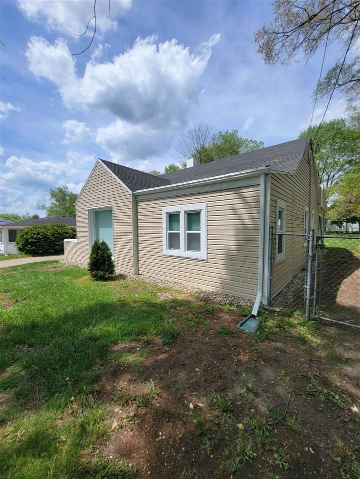 3512 Harding Road Jackson, MI 49203 - Photo 4 of 38 Photo 4