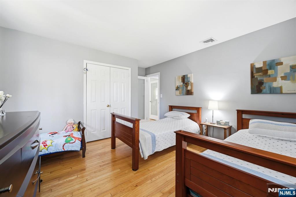 404 Prospect Avenue Oradell, NJ 07649 - Photo 33 of 48