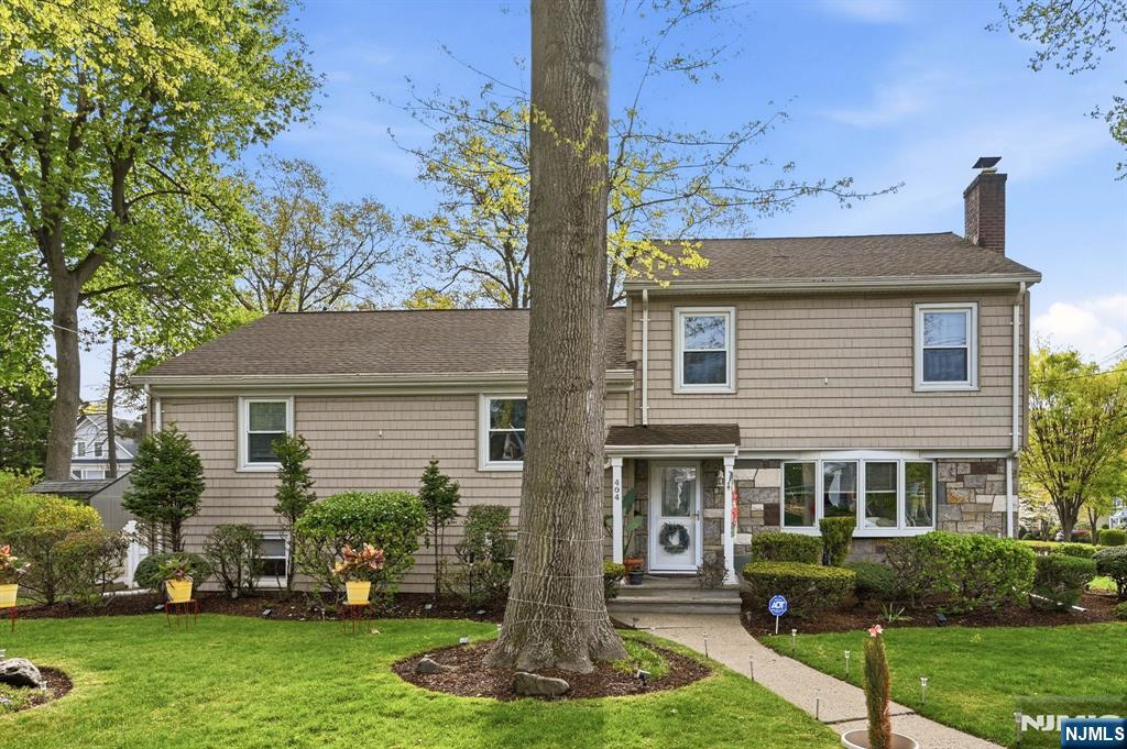 404 Prospect Avenue Oradell, NJ 07649 - Photo 4 of 48