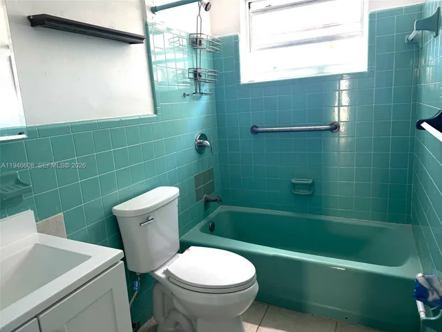 $1,450 | 720 Northwest 27th Court, Unit 2, Miami, FL 33125