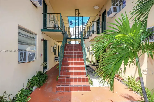 $1,450 | 720 Northwest 27th Court, Unit 2, Miami, FL 33125