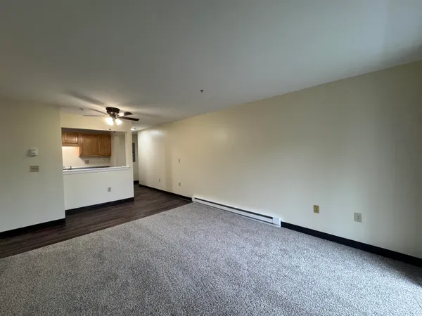 $1,850 | 99 Eastern Avenue, Unit 202, Manchester, NH 03104