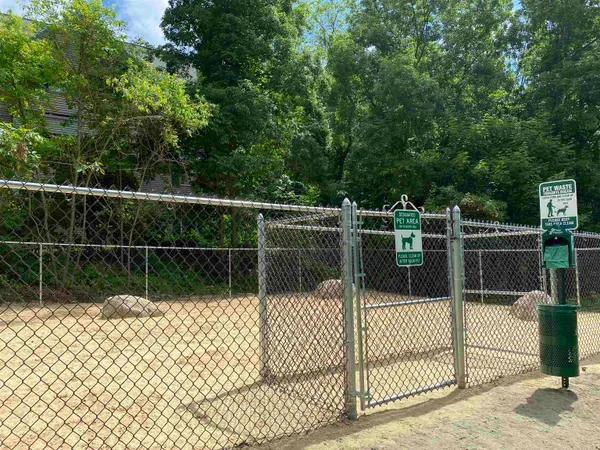 $1,850 | 99 Eastern Avenue, Unit 202, Manchester, NH 03104