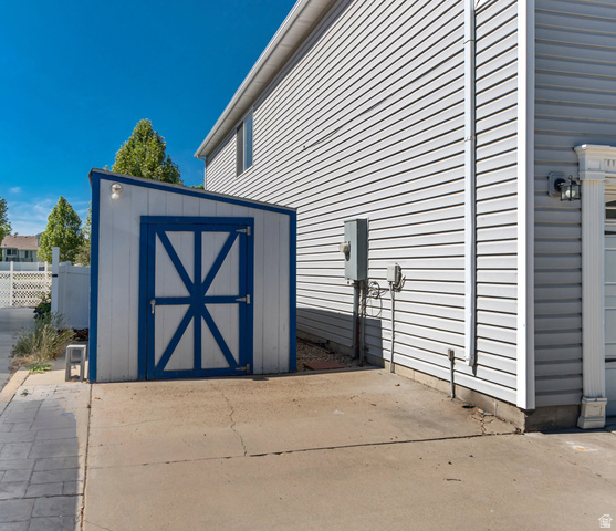 546 Wheatridge Road Tooele, UT 84074 - Photo 3 of 49 Freestanding storage shed