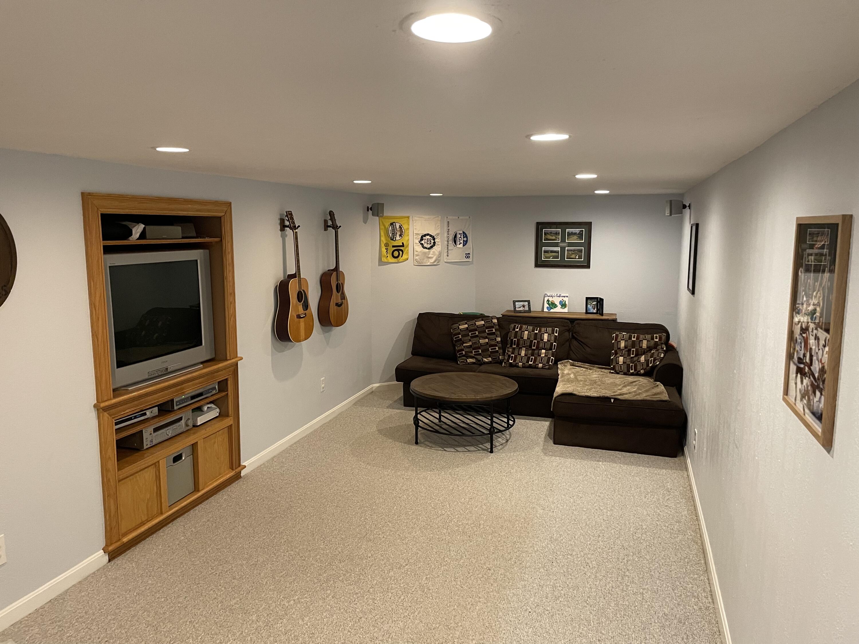 20 Wayland Road Hyannis, MA 02601 - Photo 3 of 4 BA3CD70E-613E-470A-A4E2-13C981CE6BAF