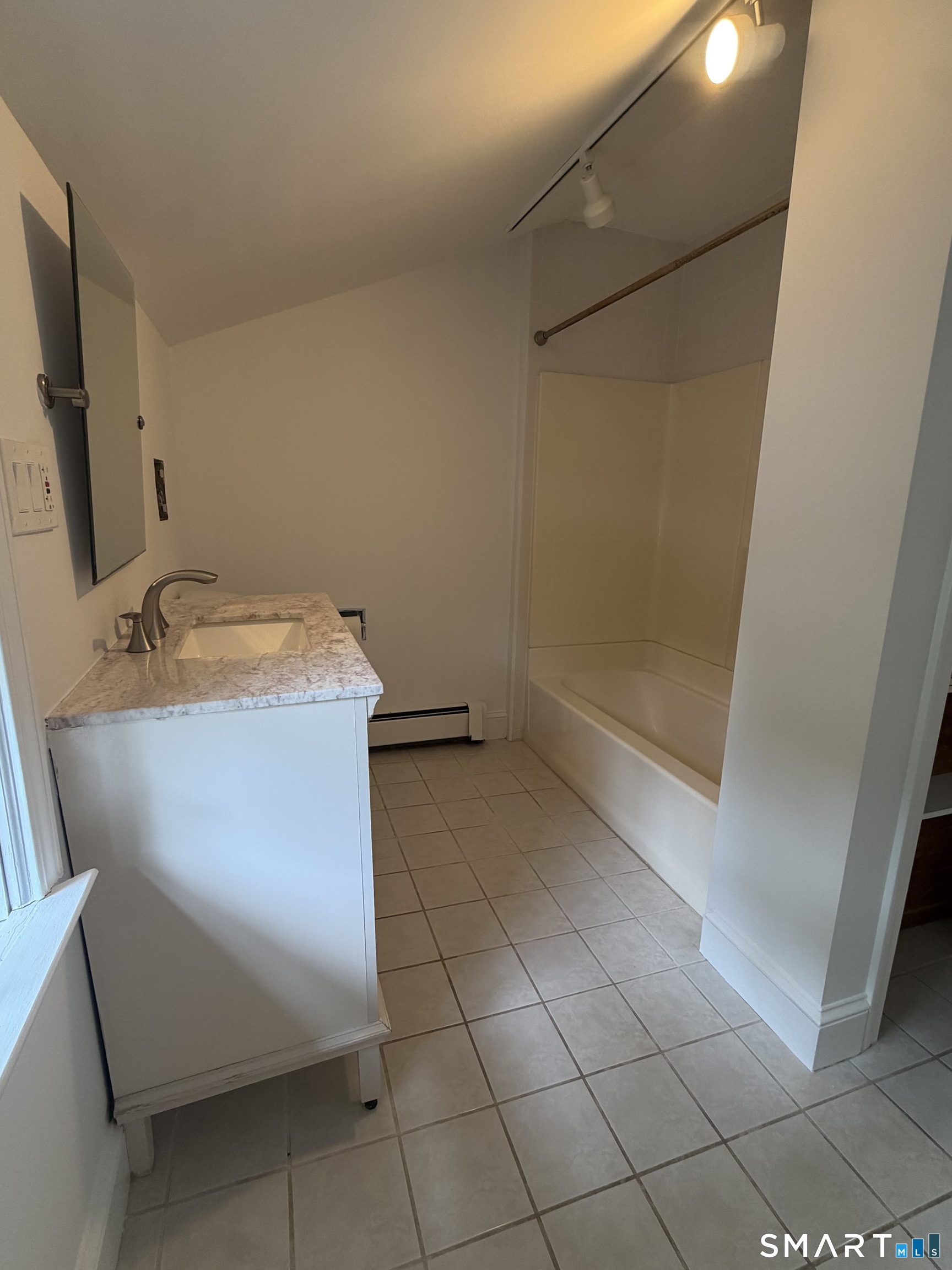 32 Chestnut Hill Road Newtown, CT 06482 - Photo 22 of 23 Gallery Image 22