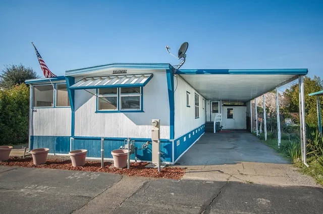 $59,500 | 1724 Minnewawa Avenue, Unit 166, Clovis, CA 93612