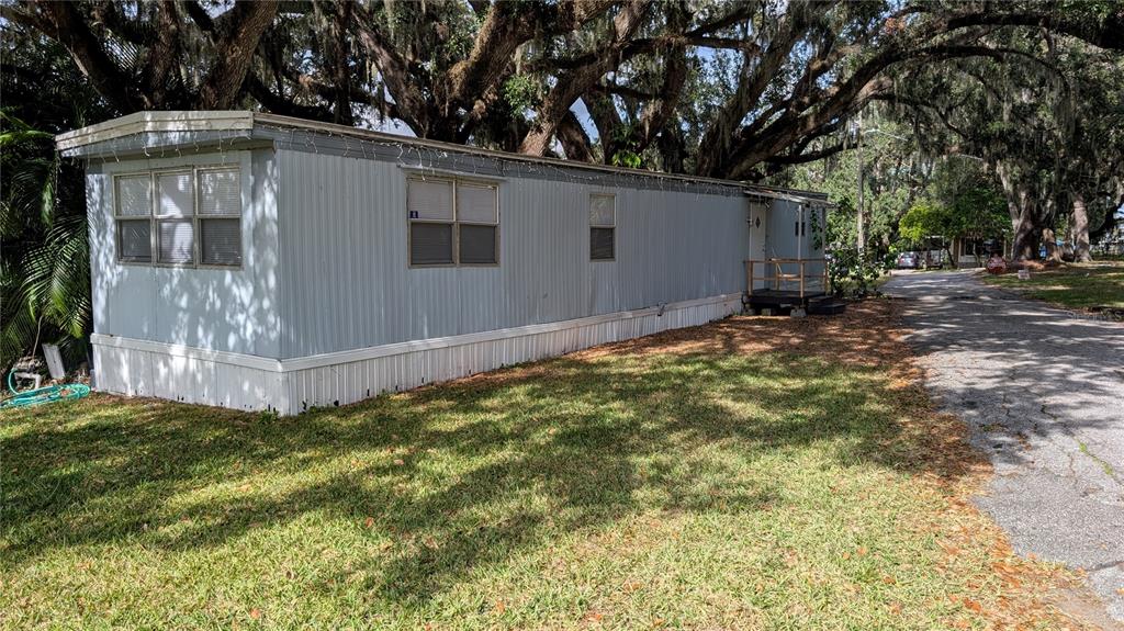 11730 East U Highway Seffner, FL 33584 - Photo 1 of 11 a view of a backyard of the house