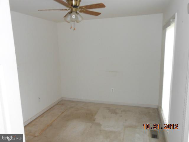 4406 Travancore Road Randallstown, MD 21133 - Photo 4 of 22 Living Room